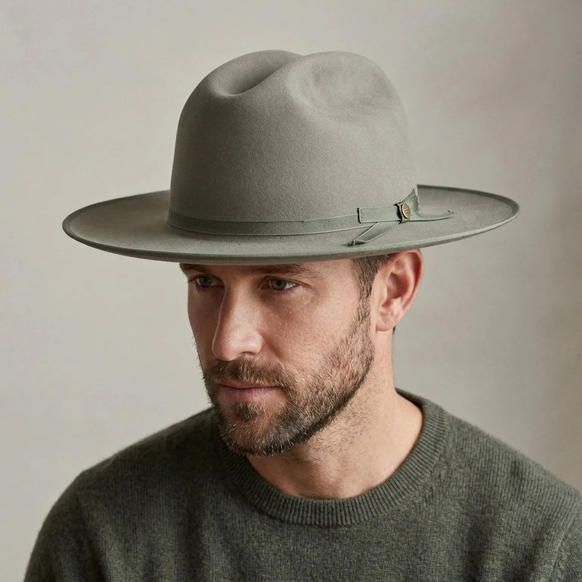 Light Gray Wide Brim Felt Hat with Ribbon Buckle Detail