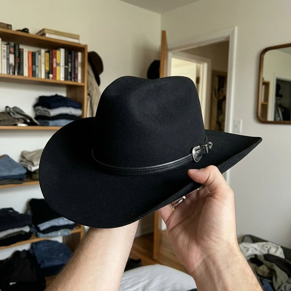 Black Felt Cowboy Hat with Leather Band - Western Style