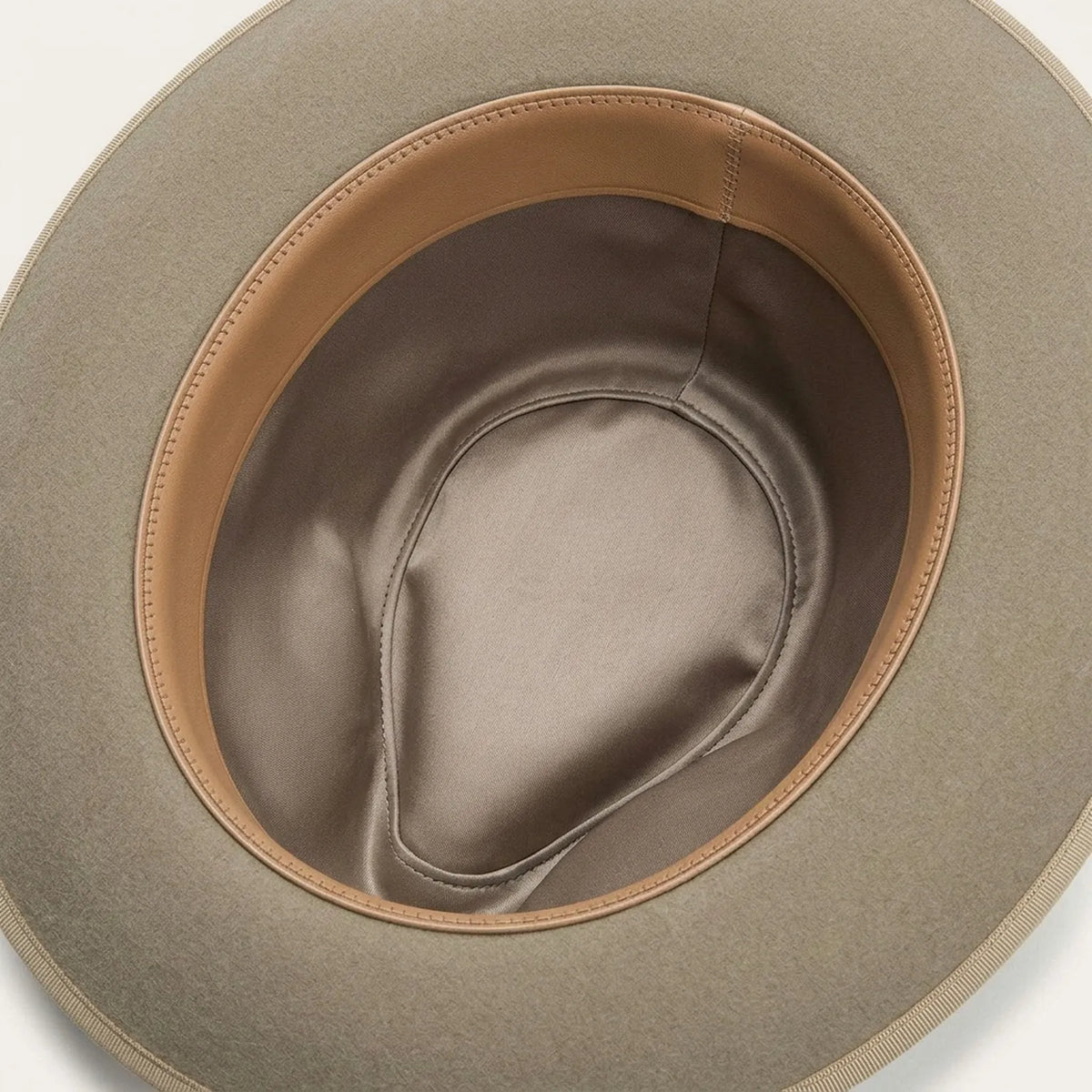 Light Gray Wool Felt Fedora with Grosgrain Band and Buckle