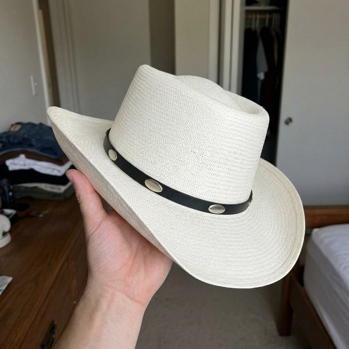 White Straw Western Hat with Concho Band for Country Style