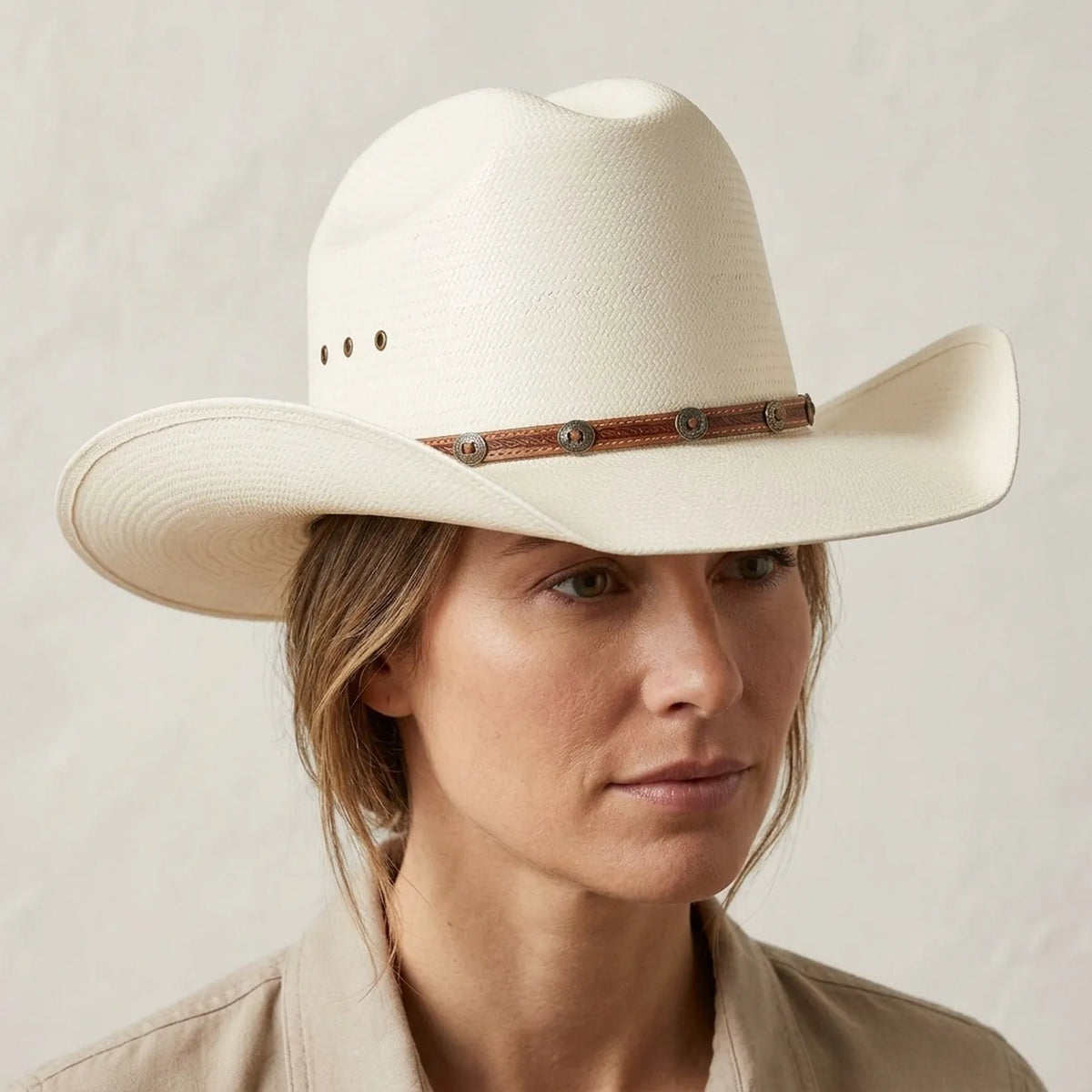 Unisex White Felt Cowboy Hat Studded Leather Band Wide Brim
