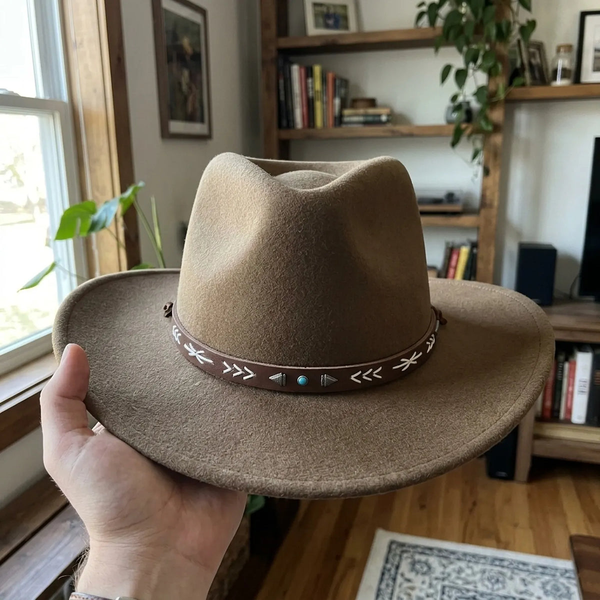 Brown Felt Western Hat with Turquoise Stone and Leaf Detail